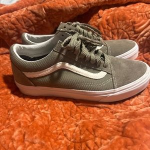 Vans tan color